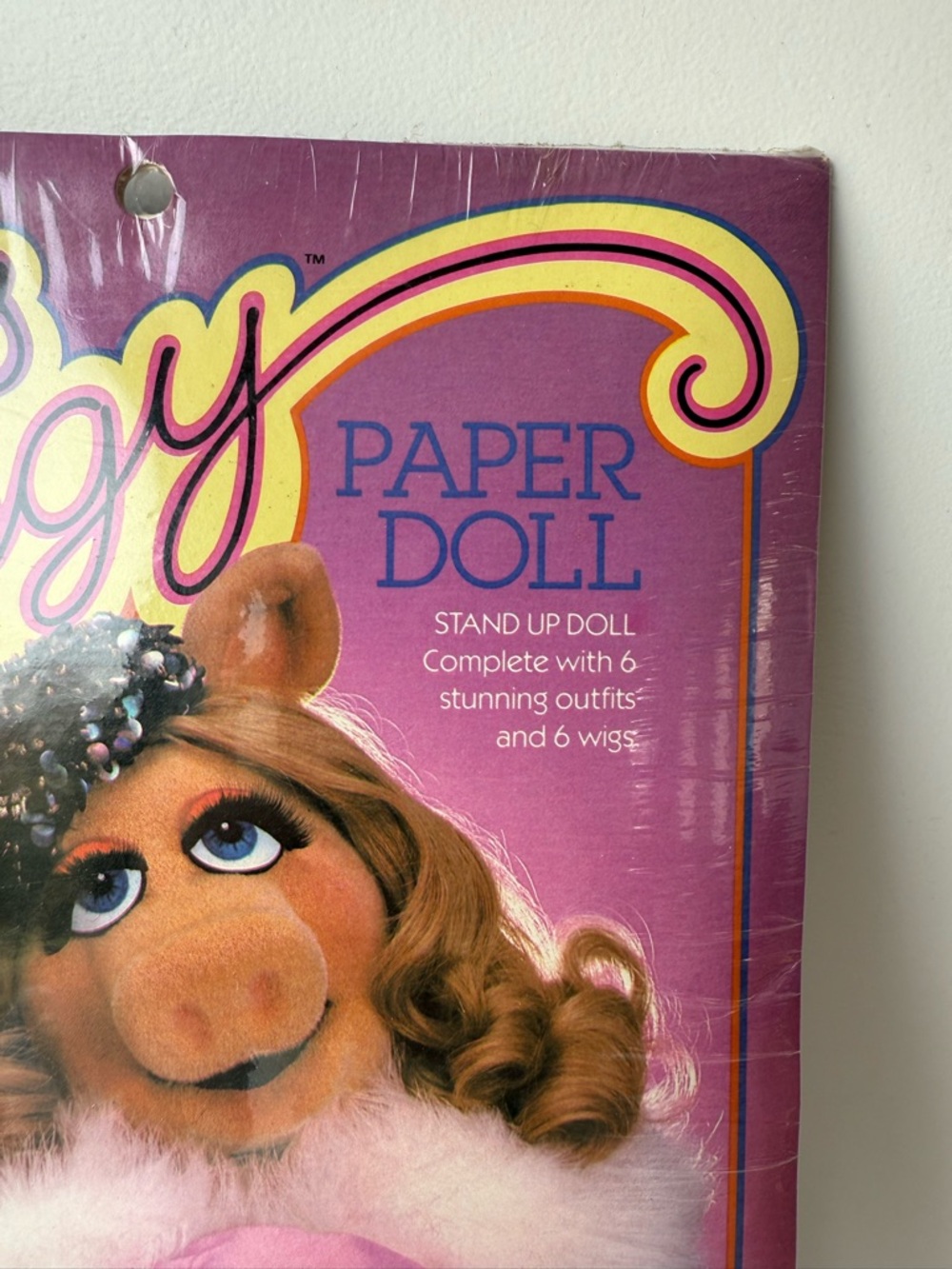 Vintage 1980 Colorforms Miss Piggy Paper Doll Set - Picture 3 of 9